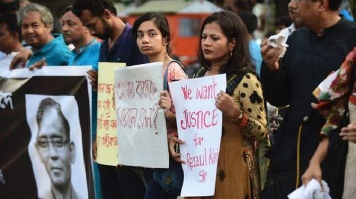 Bangladesh Hindu priest murdered by suspected Islamists